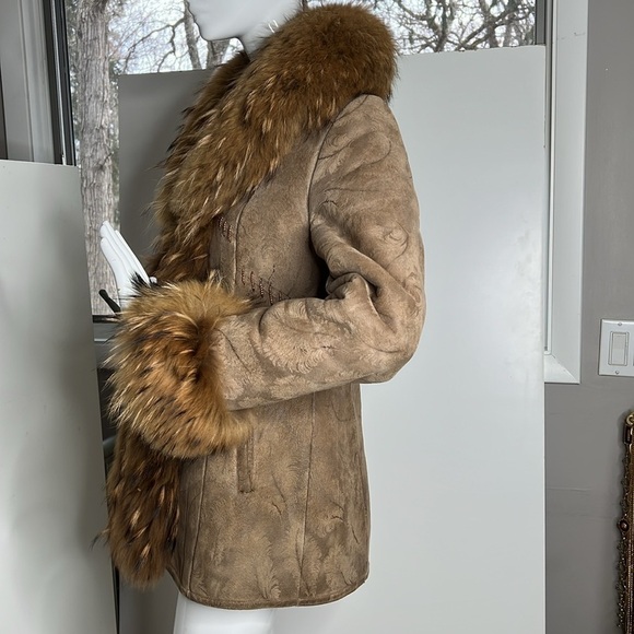 Natural Sz 6-8 Shearling with Real
Fox Fur Hidden Front Zipper Car Jacket Coat - Picture 2 of 16